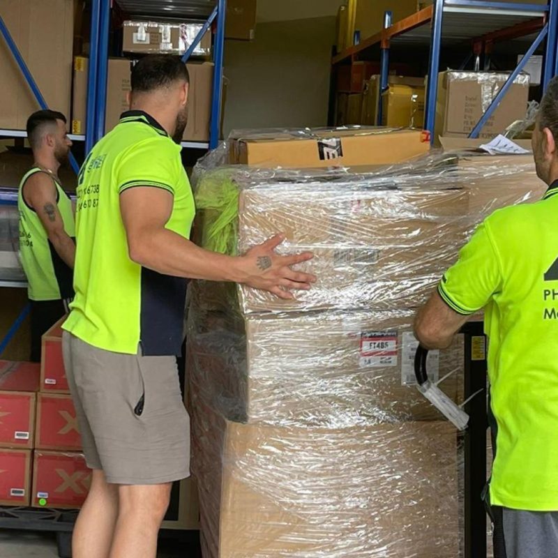 tail lift truck hire sydney with driver